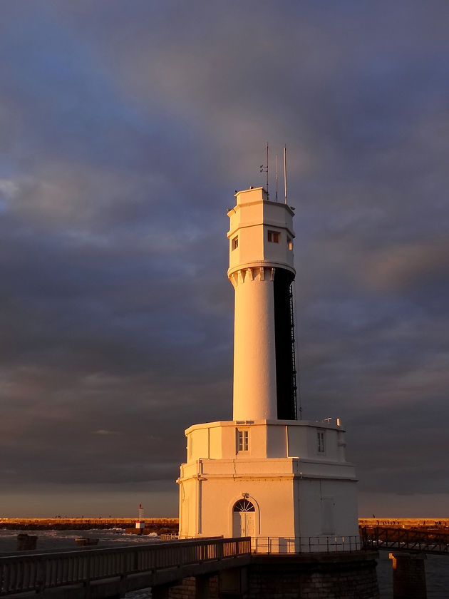 Phare De La Barre Phares Anglet Pyr N Es Atlantiques Pays