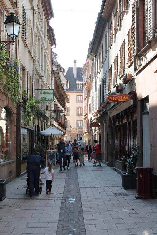 Rue piétonne de Strasbourg Strasbourg Alsace Routard