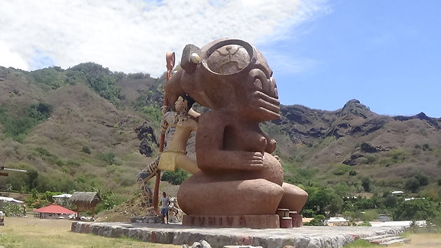 Le Plus Grand Tiki Du Monde Statues Taiohae Nuku Hiva Les