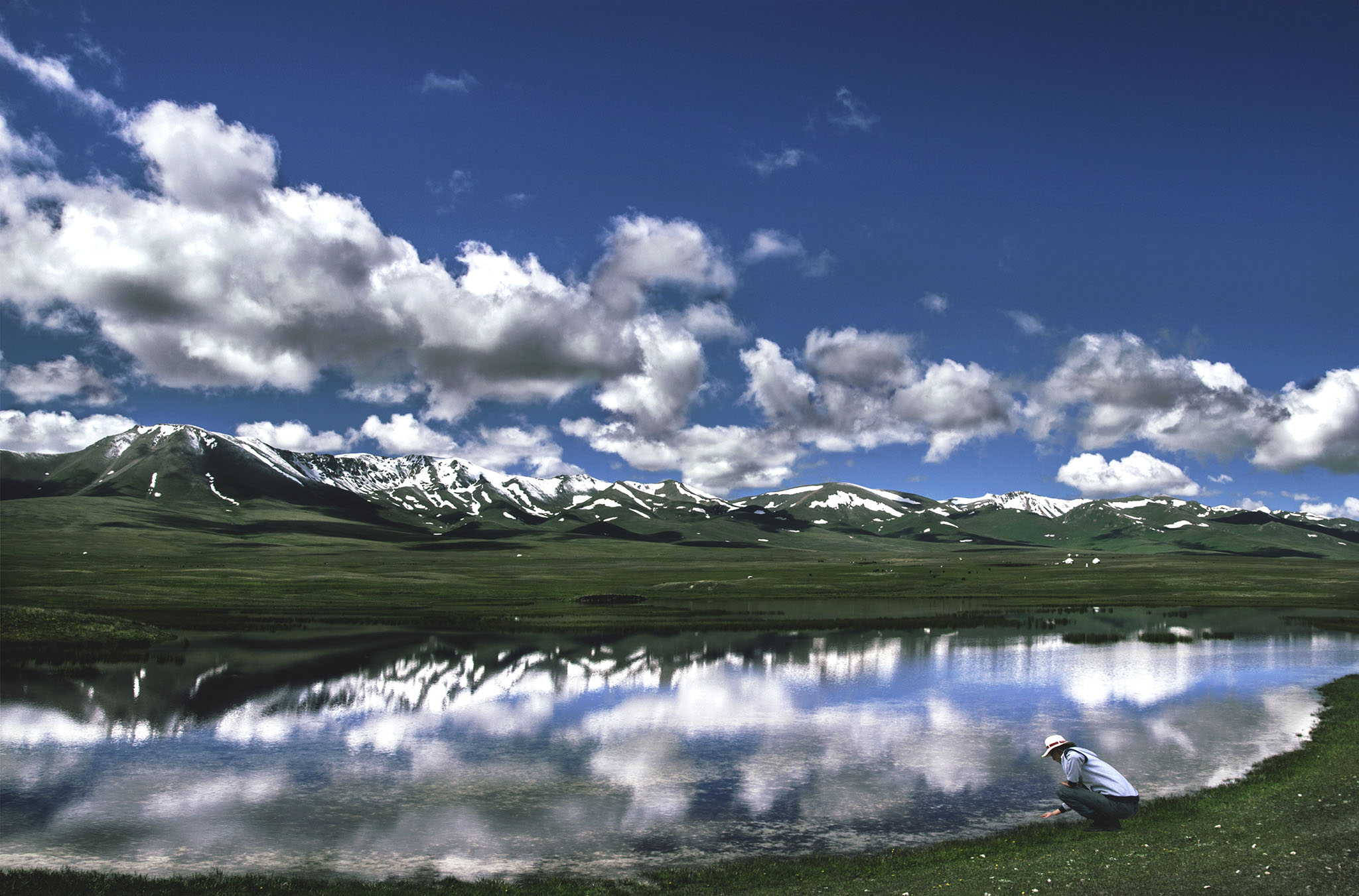 Aux Alentours Du Lac Son Kul Montagne Lacs Lac Song Kol Naryn