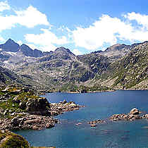 Un des lacs de Colomers Lacs Val d Aran Pyrénées catalanes