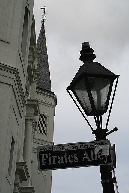 Pirates alley