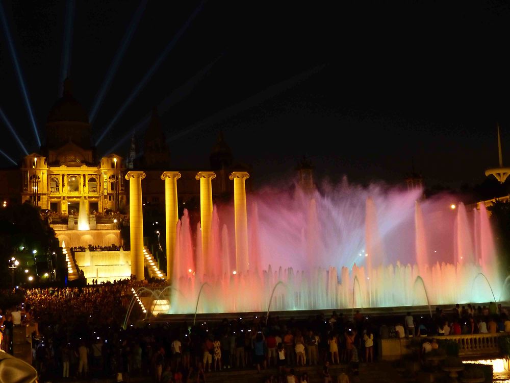 Fontaines de Montjuïc la nuit