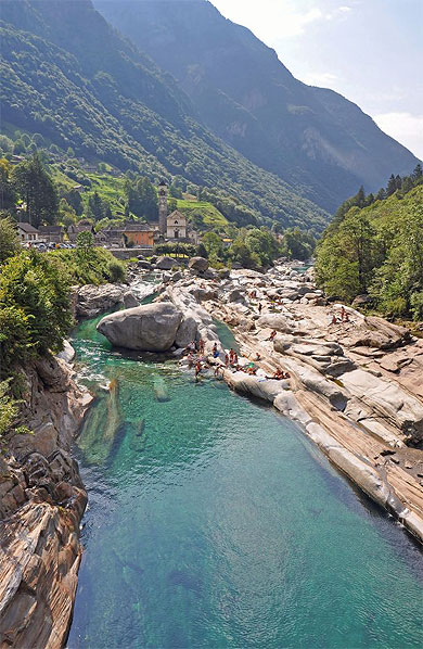 Lavertezzo dans le Val Verzasca Lavertezzo dans le Val Verzasca