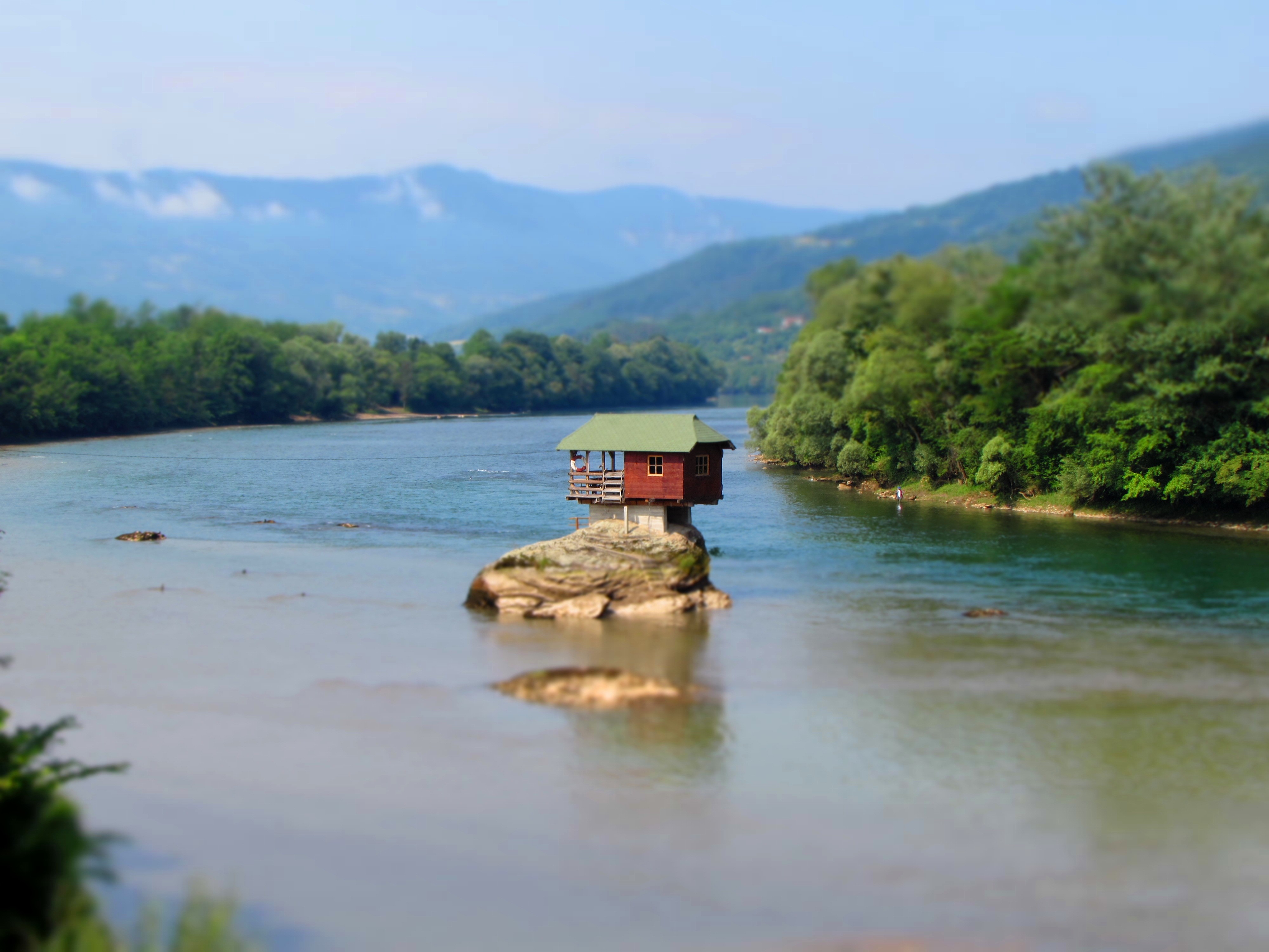 Maison sur la rivière Drina