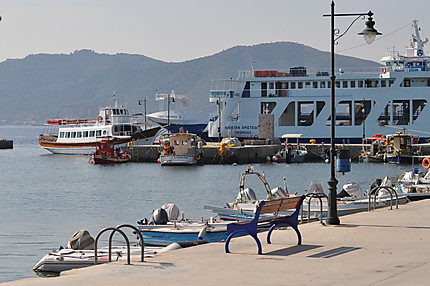Balade dans le port de Loutra Edipsou