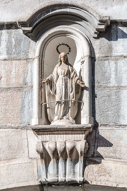 Besançon, Statue de la Vierge Marie