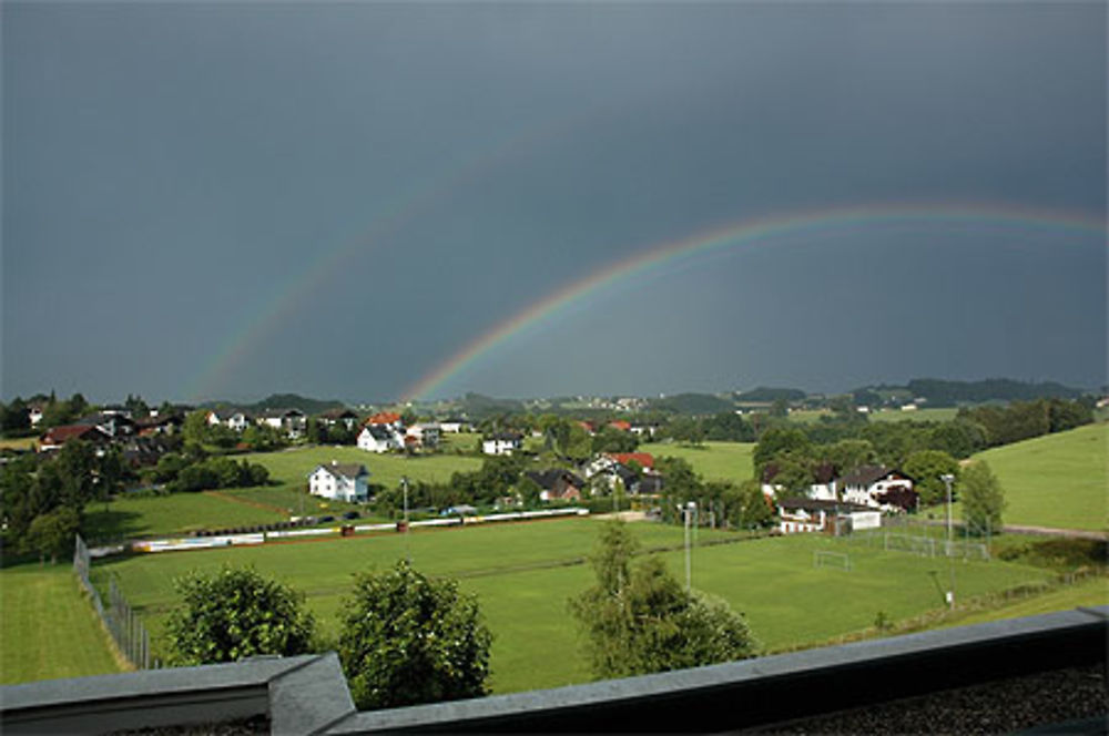 Double arc en ciel sur la Vöckla