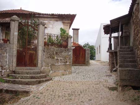 Vieux village près de Torre de Moncorvo