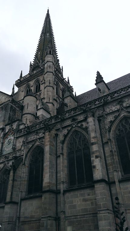L'austère cathédrale