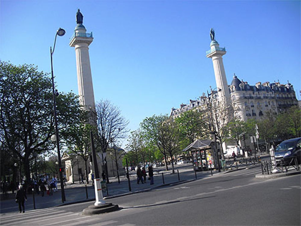 Colonnes de la place de la Nation