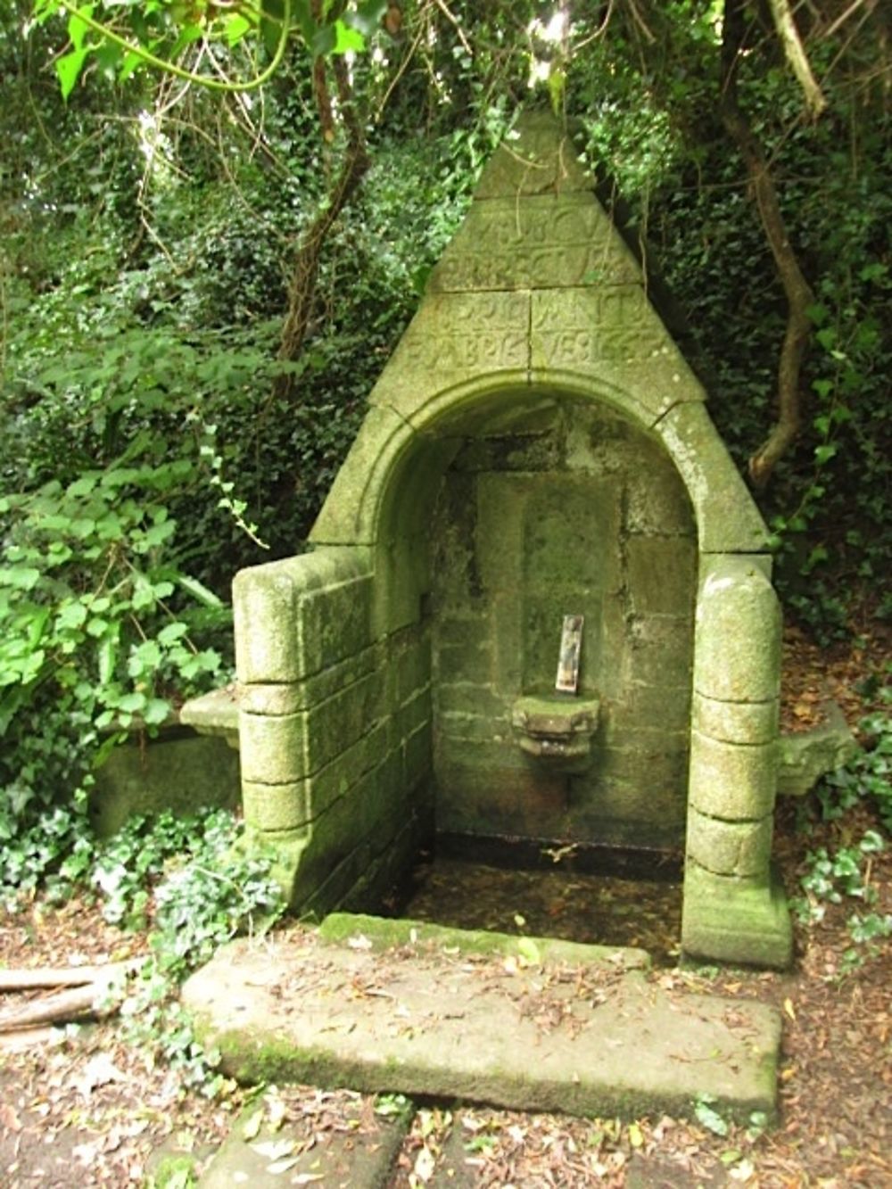 Fontaine Saint Nicodème