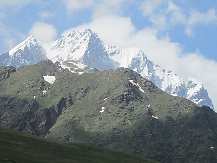 Mont Ushba 4700m