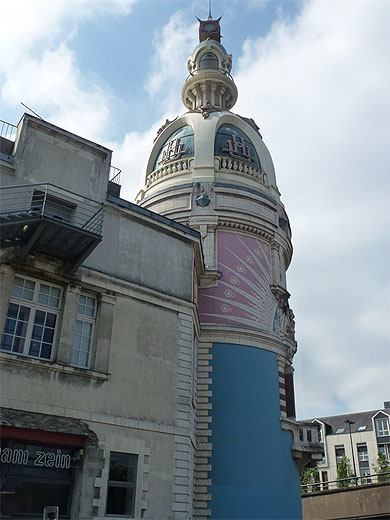 Tour Lu Tour Lu