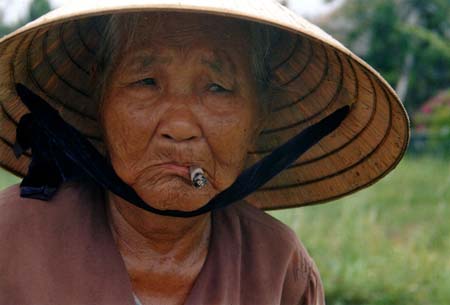 Regard vietnamien Regard vietnamien