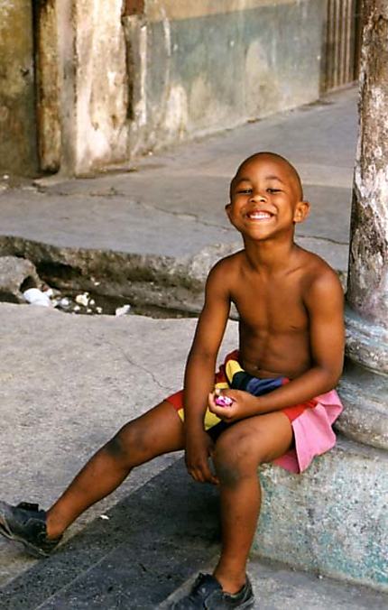 Jeune cubain à la Havane