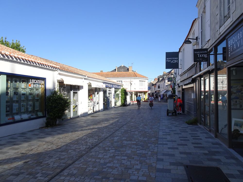 Rue piétonne à Noirmoutier-en-l'Île