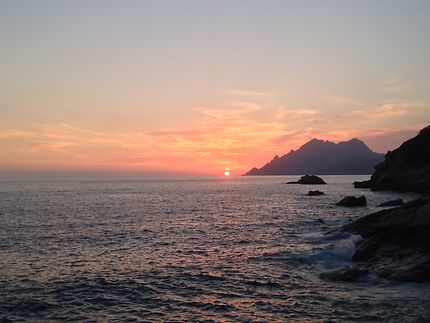 Coucher de soleil après la plongée en Corse