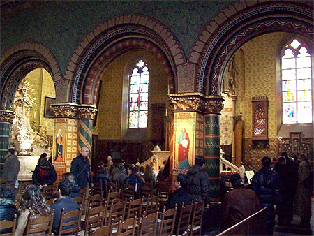Intérieur de l'Heiligbloed Basiliek Intérieur de l'Heiligbloed Basiliek