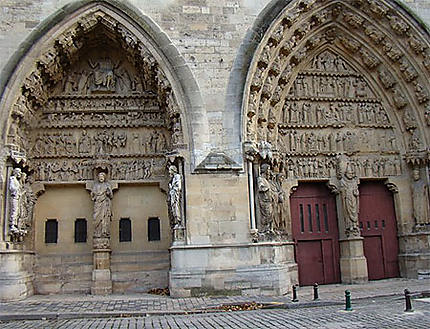 Statues cathédrale de Reims