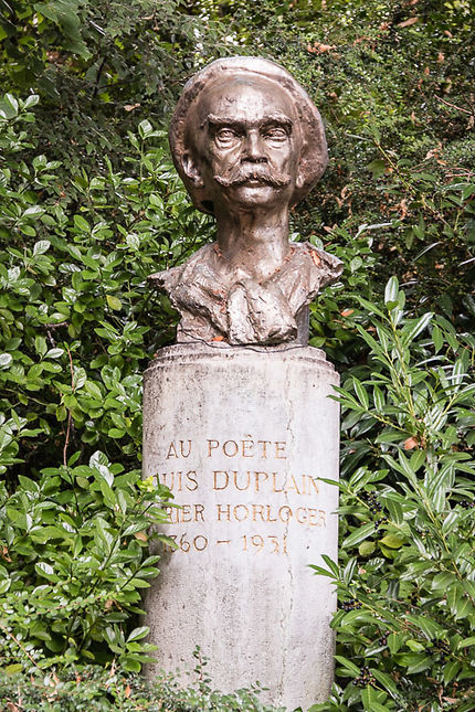 Besançon, Buste de Louis Duplain