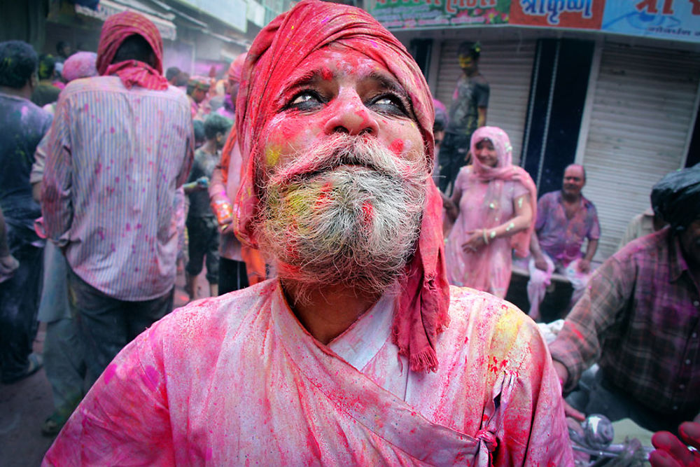 Un regard,le temps se suspend même un jour de Holi