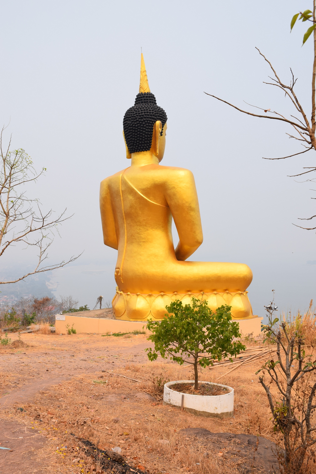 Bouddha géant à Paksé Bouddha géant à Paksé