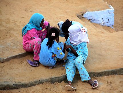 Enfants dans un village Nubien