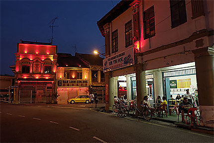 Rue de Malacca le soir
