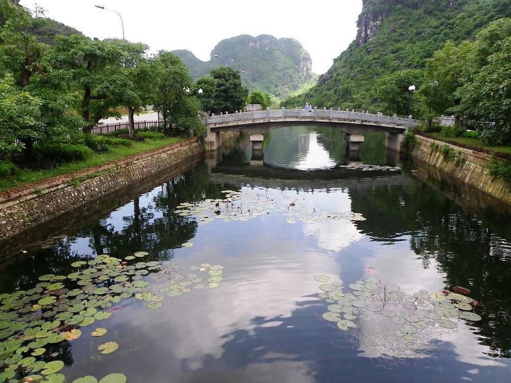 Le pont à Trang An