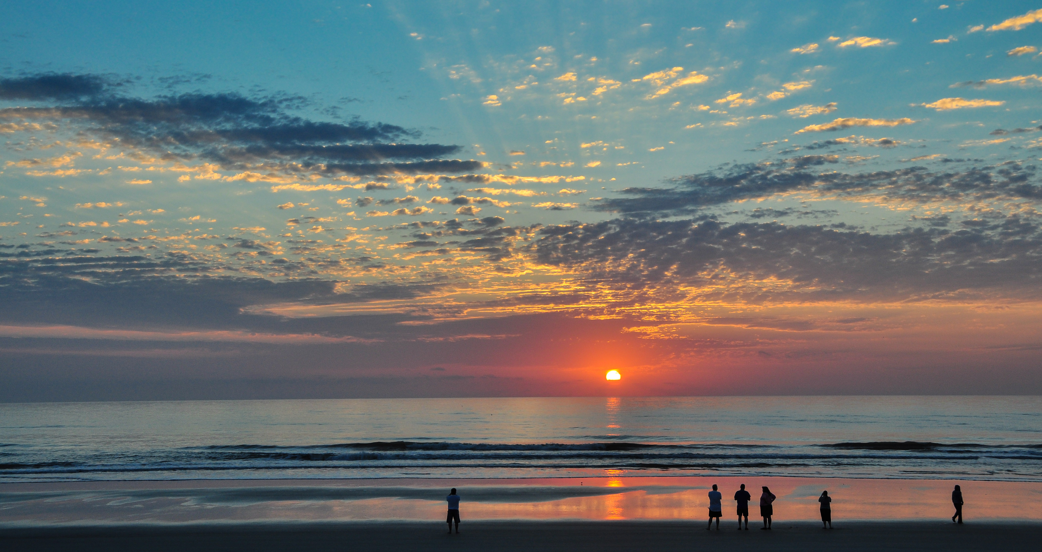 Entre Amis Voir Le Lever Du Soleil Plages Mer Daytona Beach Est De La Floride Floride Routard Com