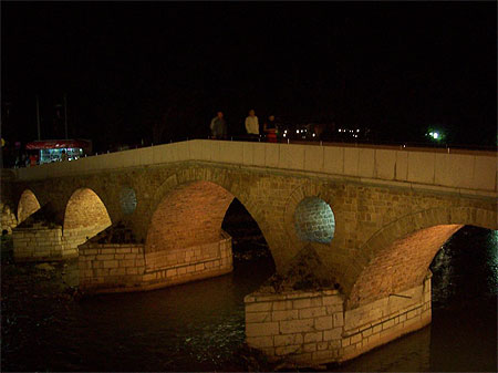 Pont latin de nuit Pont latin de nuit