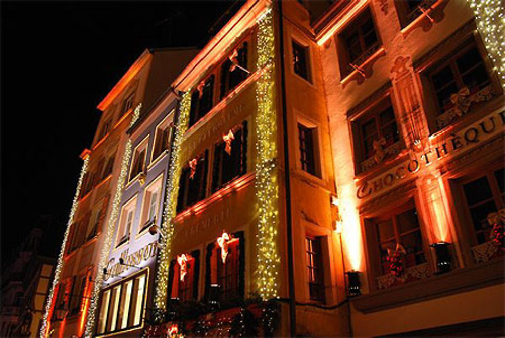 Décoration des maisons sur la Place de La Réunion