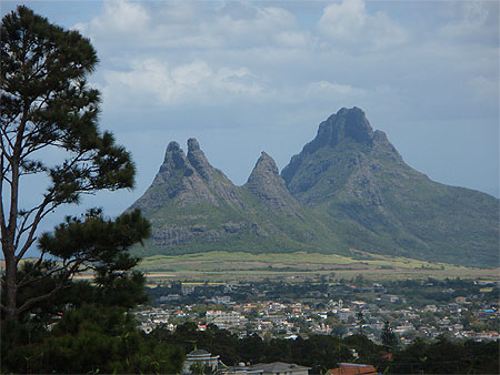 La montagne des 3 mamelles La montagne des 3 mamelles