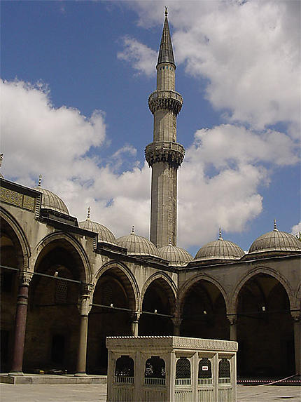 La cour de la Mosquée de Soliman