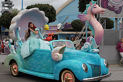 Voiture de la petite sirène : Disneyland Paris : Marne-la-Vallée :  Seine-et-Marne : Île-de-France 