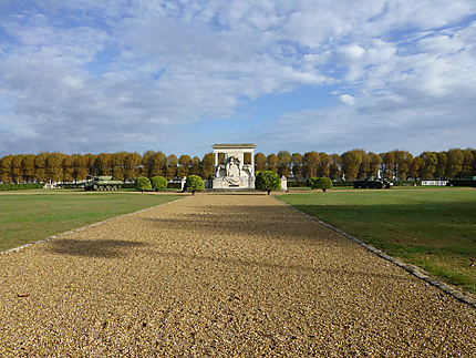 Monument à Saumur