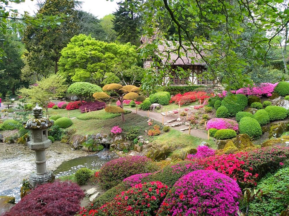 Le parc oriental de Maulévrier au printemps