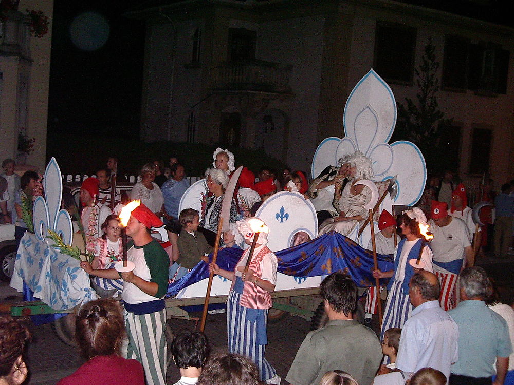 Char d'une association défilé du 14 juillet 1997