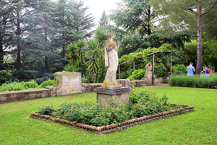 Statue dans les jardins de la villa Cimbrone