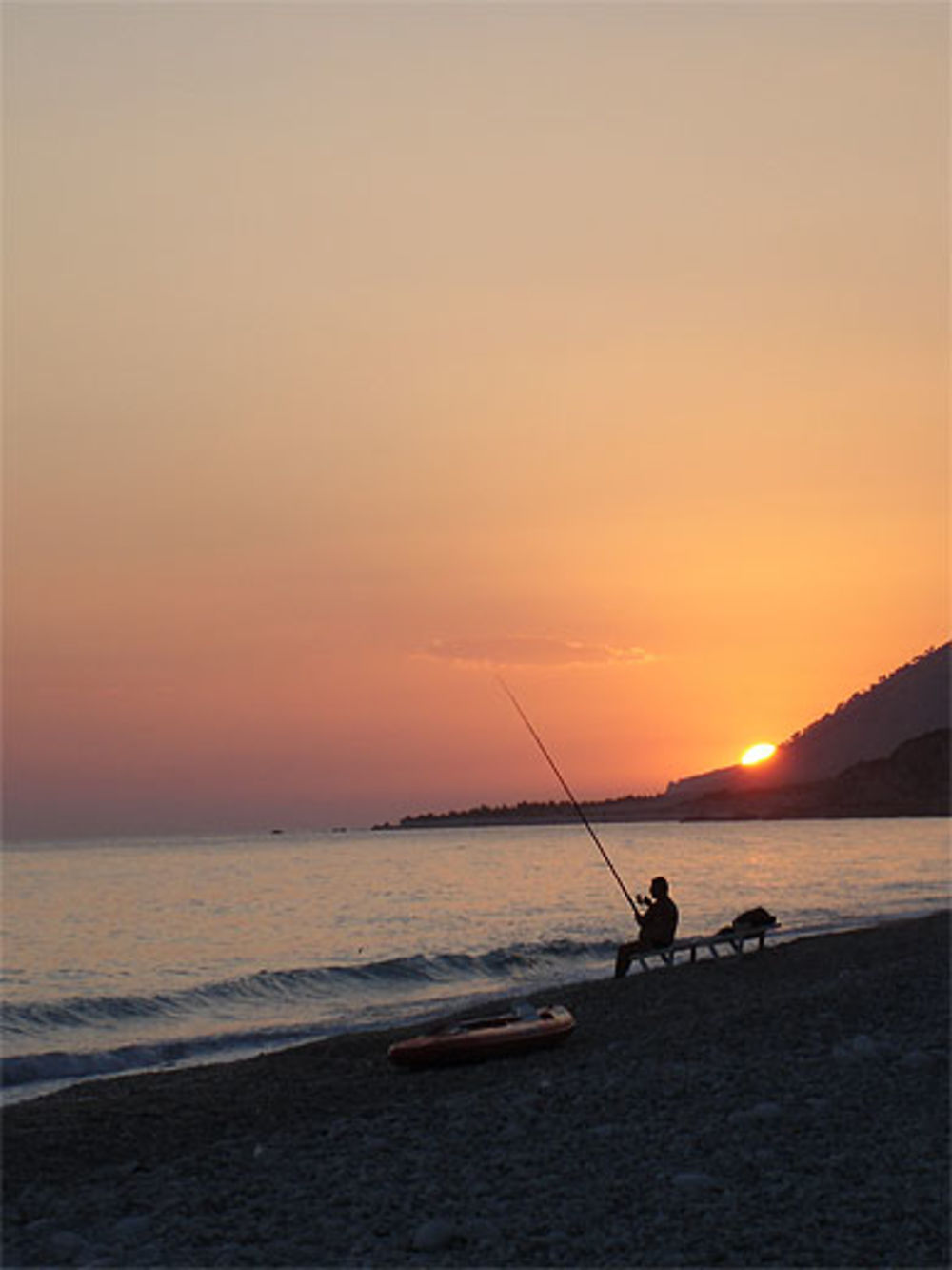 Coucher de soleil sur la plage de Dhermi