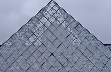 Pyramide et Louvre