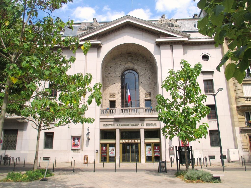 Centre administratif et social + théâtre