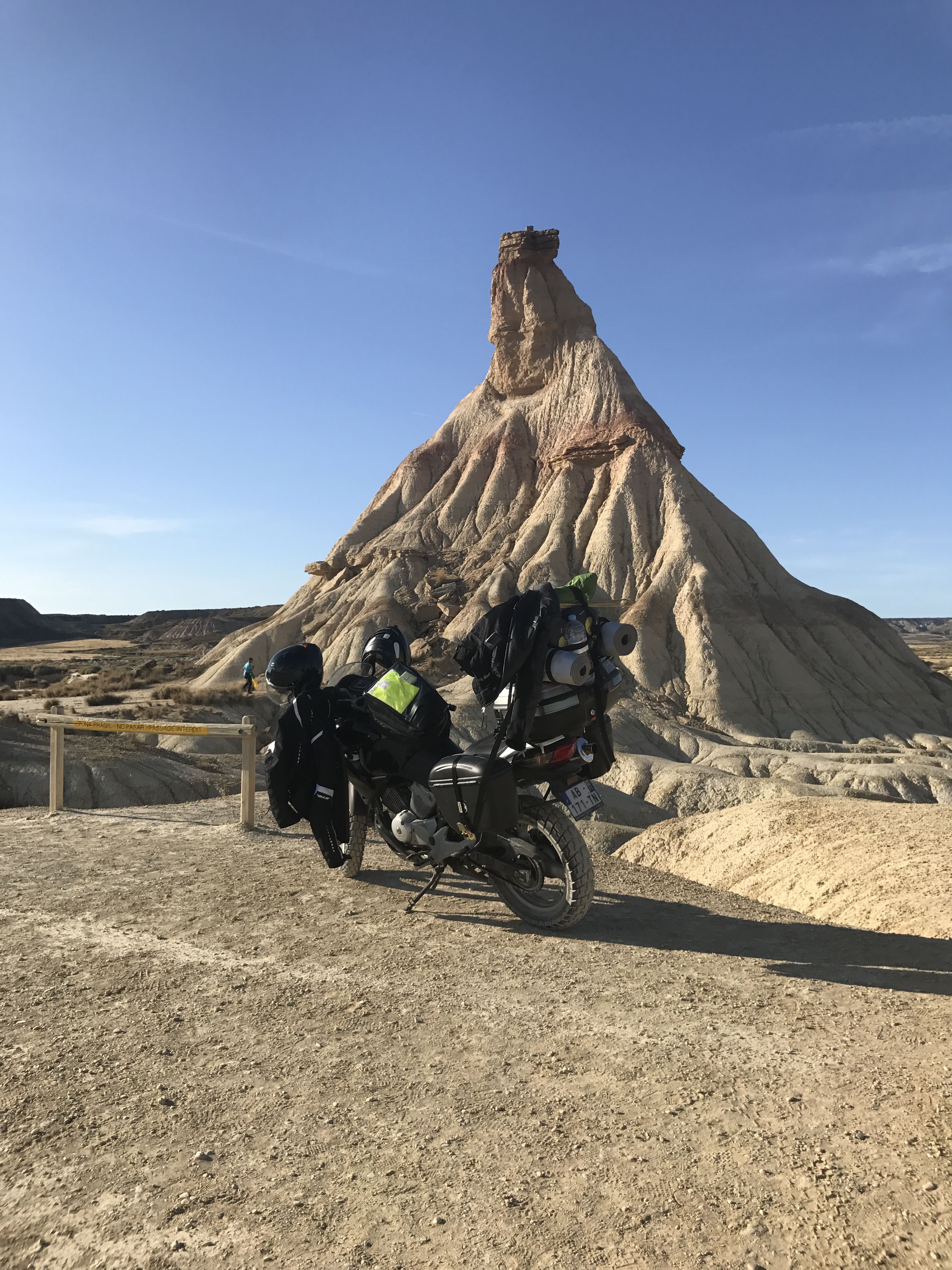 Promenade à moto dans le désert de Bardenas Reales