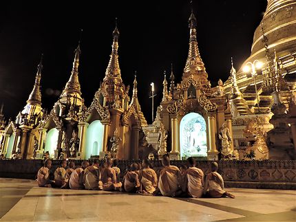 Prières birmanes