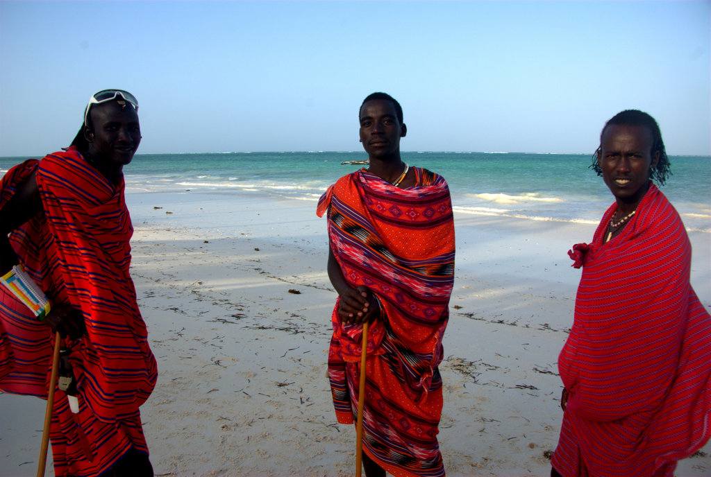 Masai sur la plage