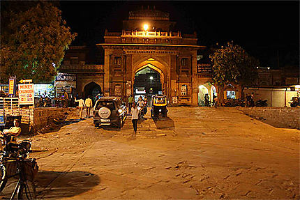 Sardar Market by night