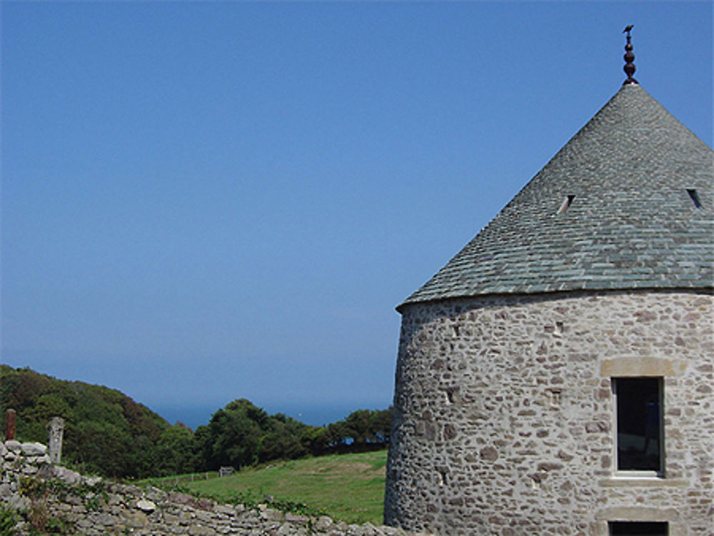 Le pigeonnier du Manoir du Tourp