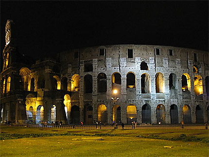 Le Colisée de nuit