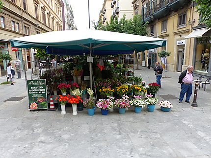 Vente de fleurs à Palerme